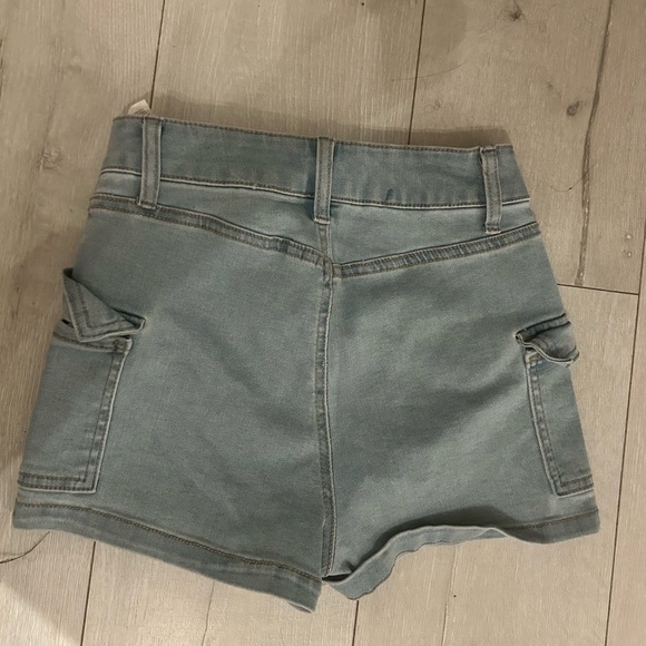 CARGO SHORTS - Picture 4 of 4